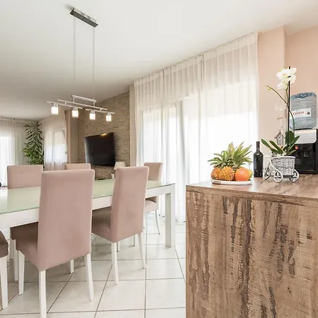 Appartement Ana - Happy Privlaka (Zadar)